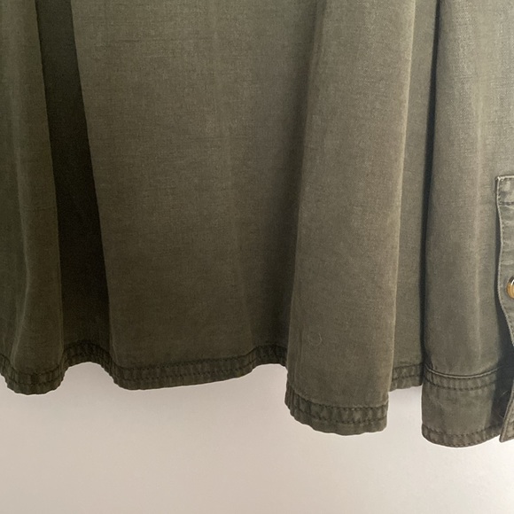 Lucky brand shacket, army green, size L - Picture 9 of 10